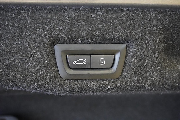BMW i5 7 of 29