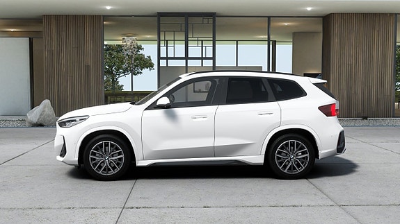BMW X1 4 of 13