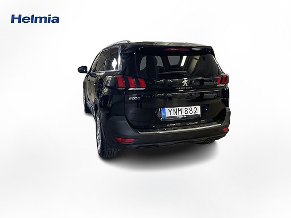 Peugeot 5008 3 of 9