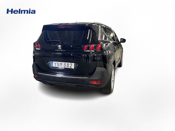 Peugeot 5008 5 of 9