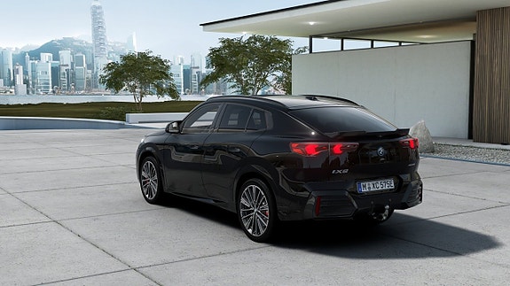 BMW iX2 2 of 13