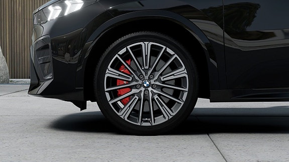 BMW iX2 7 of 13