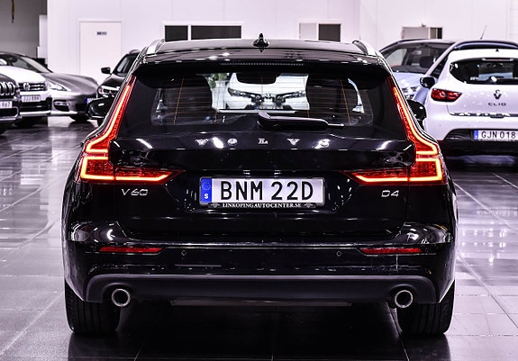 Volvo V60 8 of 18