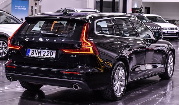 Volvo V60 7 of 18