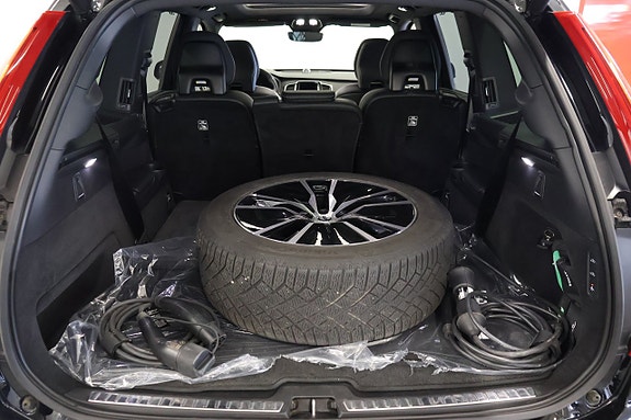 Volvo XC90 22 of 22