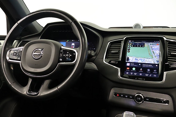 Volvo XC90 19 of 22