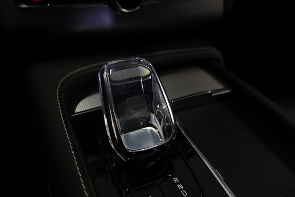 Volvo XC90 17 of 22