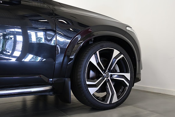 Volvo XC90 4 of 22
