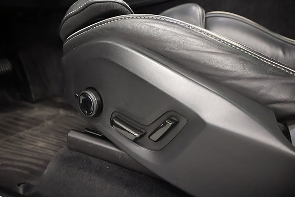 Volvo XC90 9 of 22