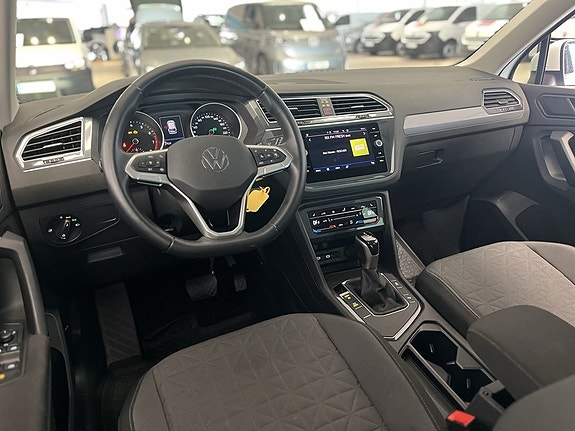 Volkswagen Tiguan 10 of 15