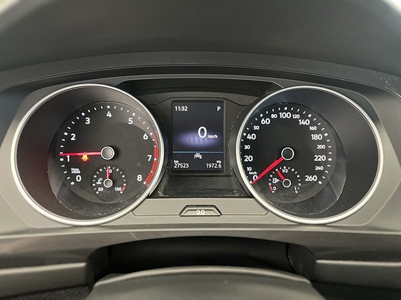 Volkswagen Tiguan 12 of 15