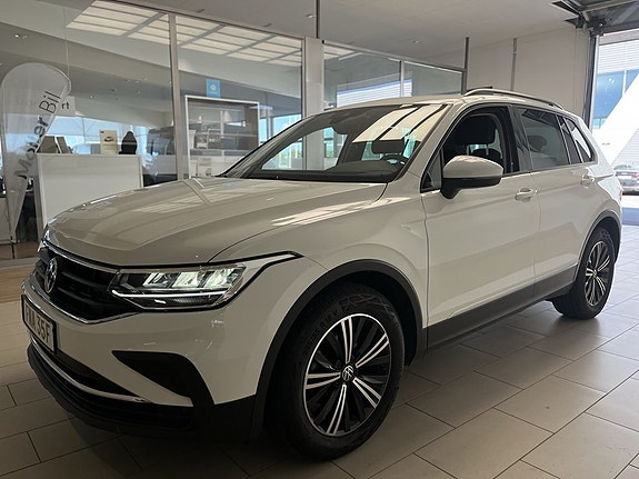 Volkswagen Tiguan 6 of 15