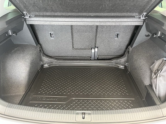 Volkswagen Tiguan 7 of 15
