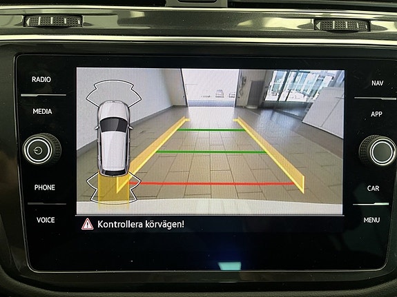 Volkswagen Tiguan 14 of 15