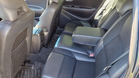 Volvo V70 12 of 12
