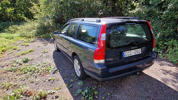 Volvo V70 5 of 12