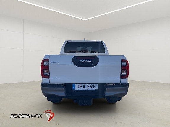 Toyota HiLux 8 of 30
