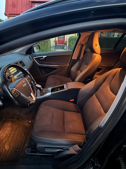 Volvo V60 7 of 7