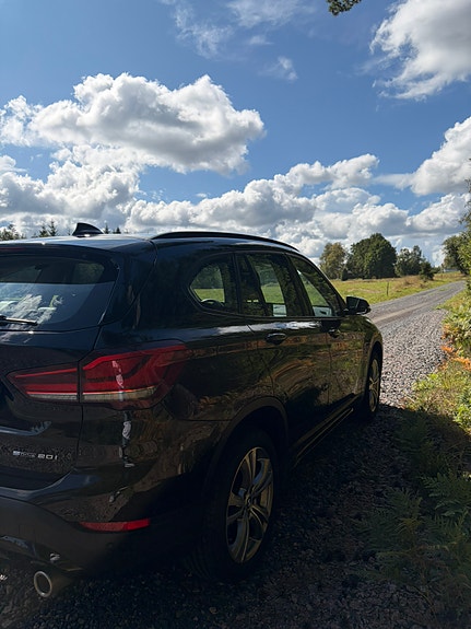 BMW X1 4 of 17