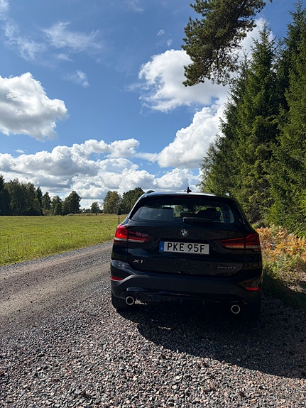 BMW X1 3 of 17