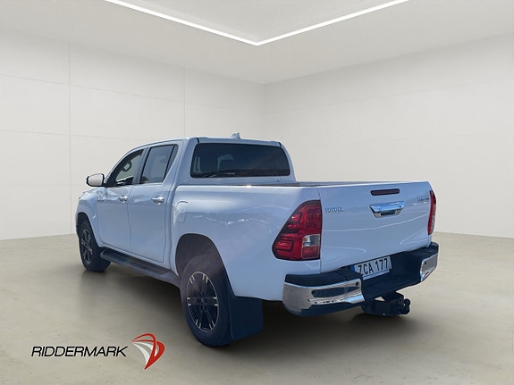 Toyota HiLux 7 of 30