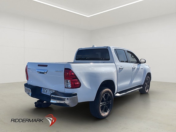 Toyota HiLux 9 of 30