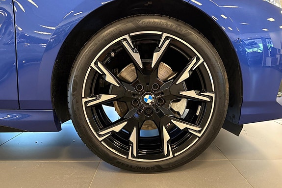 BMW 120 13 of 19