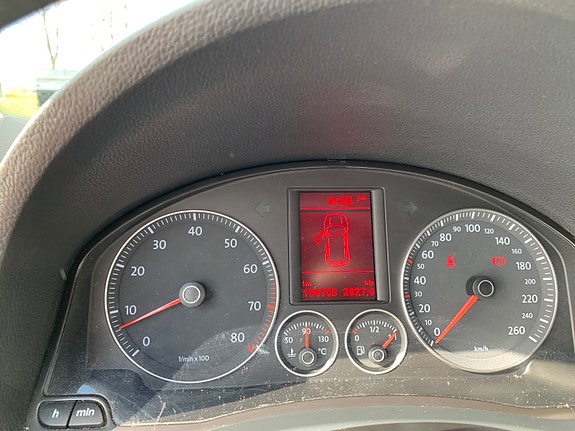 Volkswagen Golf V 8 of 14