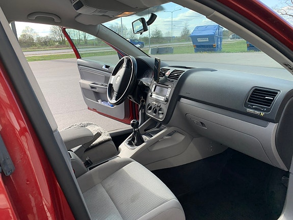 Volkswagen Golf V 6 of 14