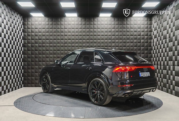 Audi SQ8 4 of 27