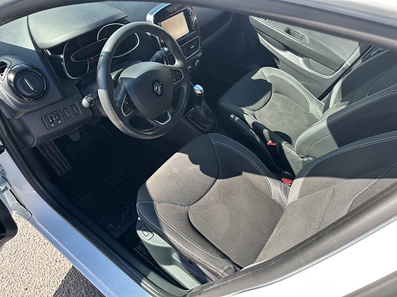 Renault Clio 7 of 11