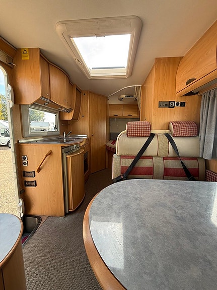 Bürstner ELEGANCE 660  (3500kg) 10 of 21