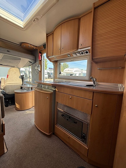Bürstner ELEGANCE 660  (3500kg) 8 of 21