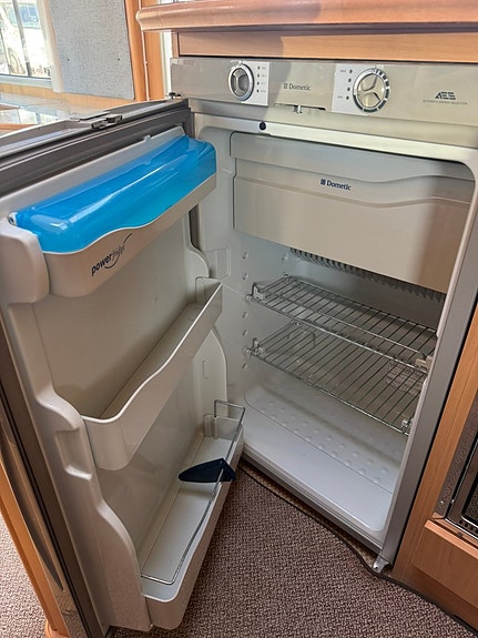 Bürstner ELEGANCE 660  (3500kg) 12 of 21