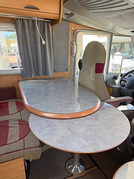 Bürstner ELEGANCE 660  (3500kg) 9 of 21