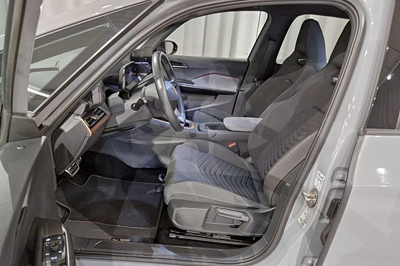 Cupra Born 6 of 13