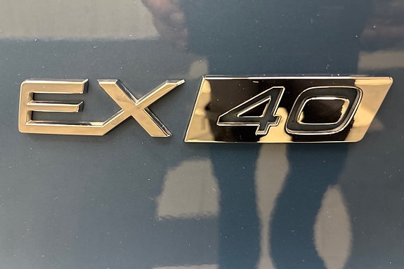 Volvo EX40 18 of 27