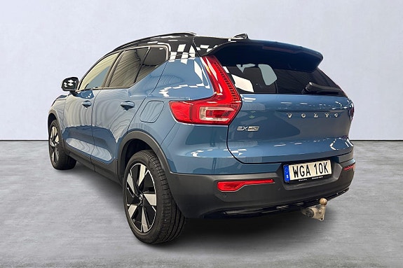 Volvo EX40 4 of 27
