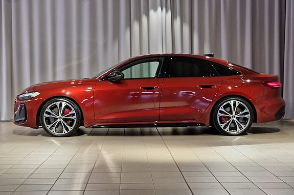Audi A5 2 of 19