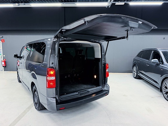 Peugeot Traveller 7 of 19