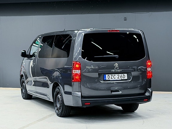 Peugeot Traveller 9 of 19