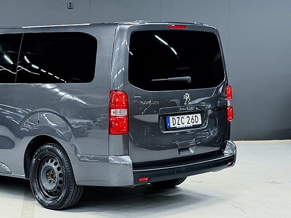 Peugeot Traveller 11 of 19