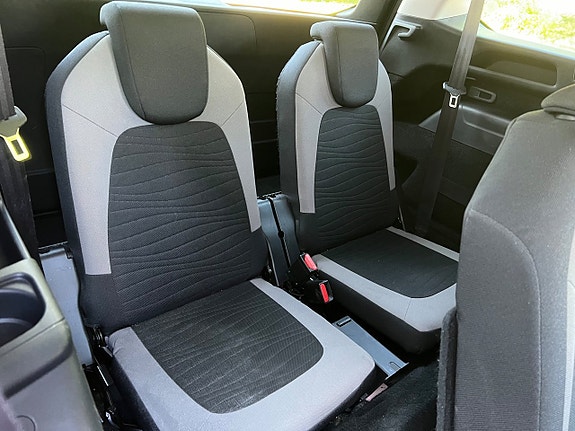 Citroen Grand C4 Picasso 9 of 11