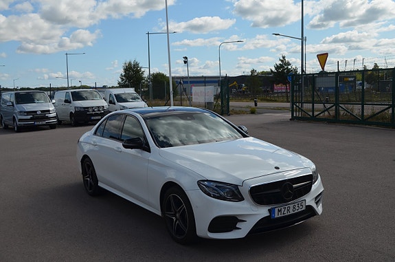 Mercedes-Benz E300 15 of 29