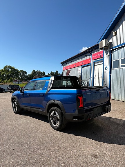 KGM Musso EV 4 of 12