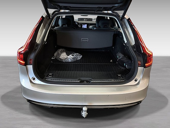 Volvo V90 11 of 16