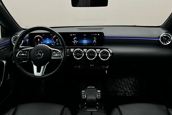 Mercedes-Benz A250 e 3 of 3