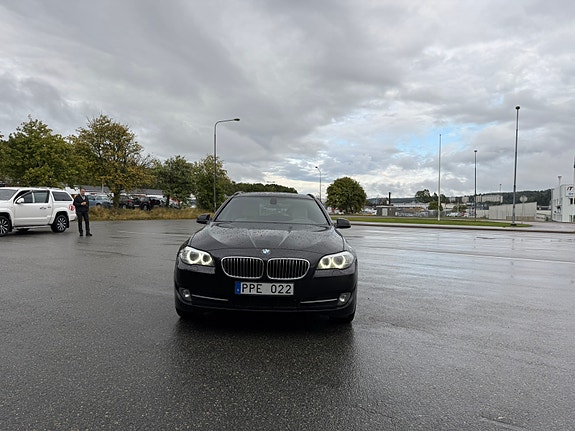 BMW 525d 3 of 11