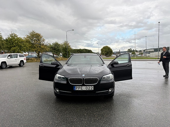 BMW 525d 6 of 11
