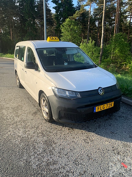 Volkswagen Caddy Maxi 3 of 8